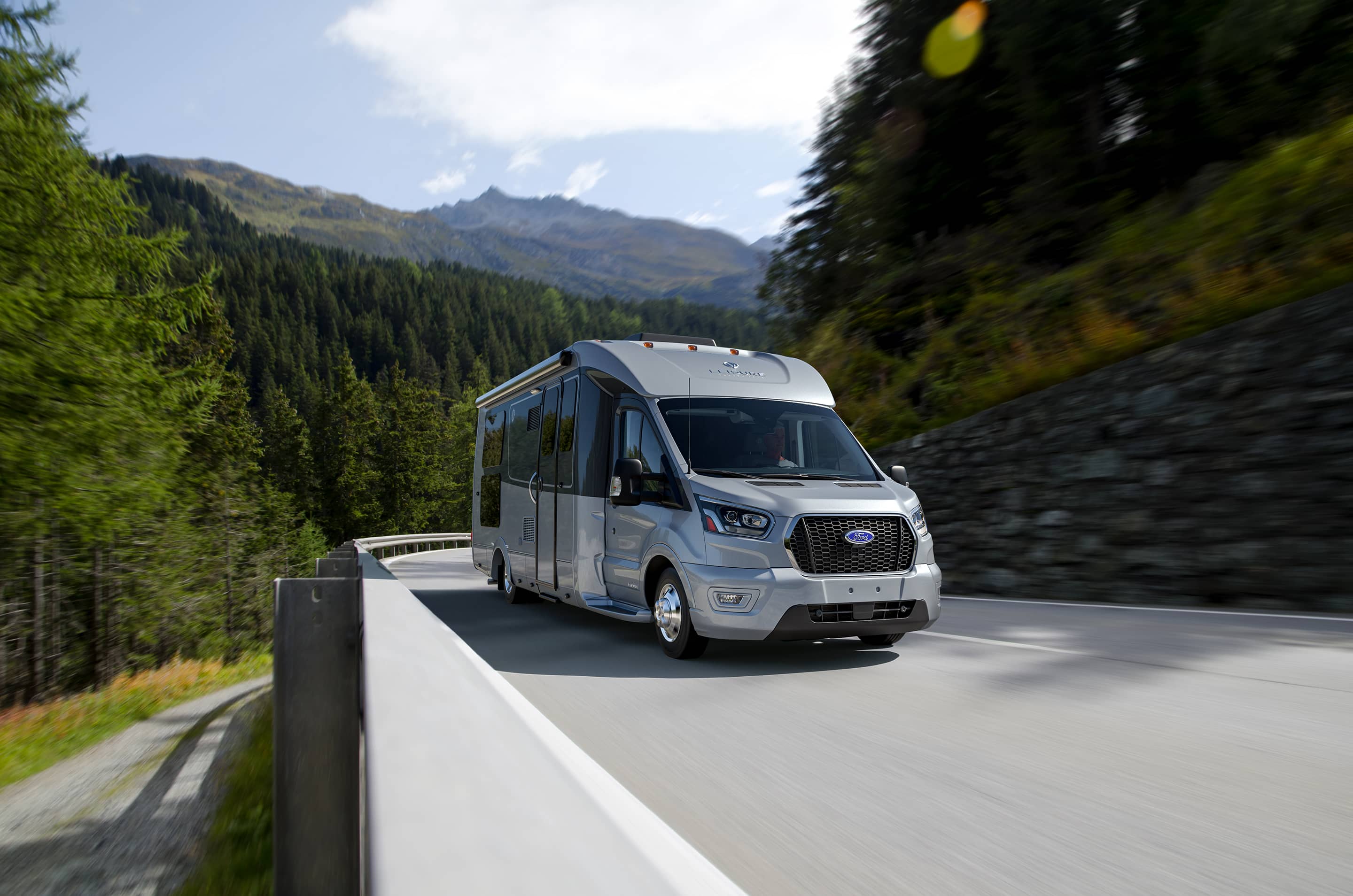 2025 Leisure Travel Vans Leisure Travel Vans Wonder RTB