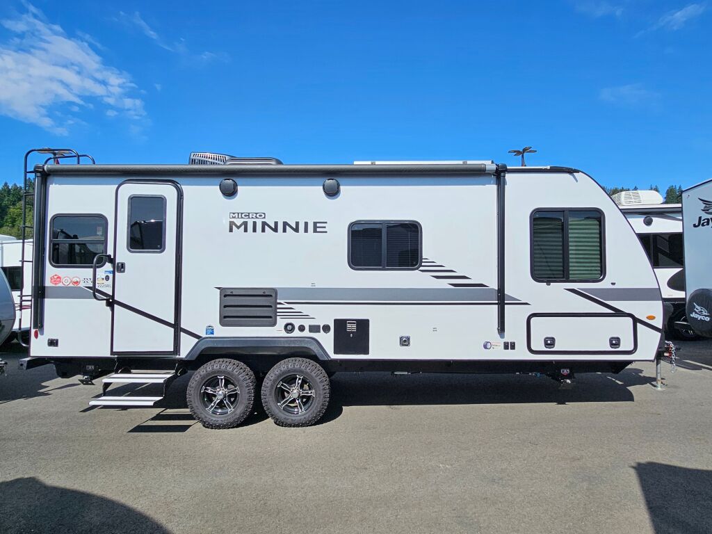 2025 Winnebago Winnebago Micro Minnie 2225RL
